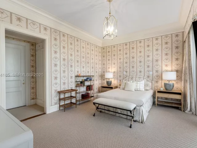5-bedroom condo for sale in Key Biscayne - 445 Grand Bay Drive PH-1A - MondialRealty