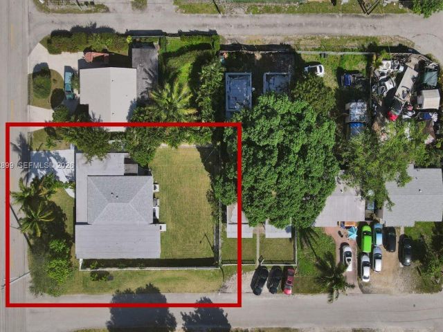 Home for sale at 2001 N 22nd Ave - photo 7506857