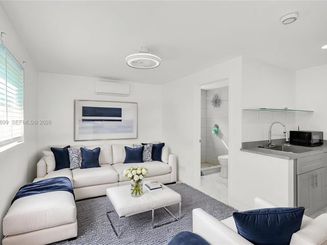 Home for sale at 2001 N 22nd Ave - photo 7506863