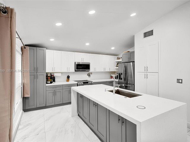 Home for sale at 2001 N 22nd Ave - photo 7506864