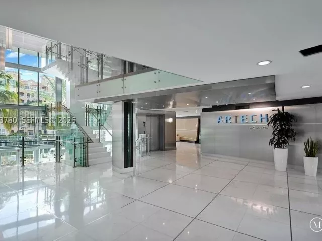 4-bedroom condo for sale in Aventura - 2950 NE 188th St 349 - MondialRealty