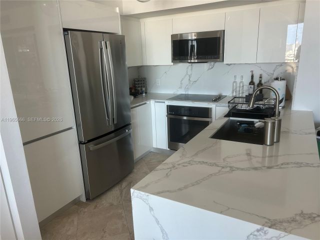 Apartment for rent  Unit #1109 - photo 7433410