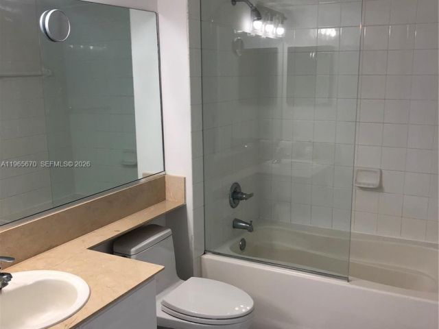 Apartment for rent  Unit #607 - photo 7433401