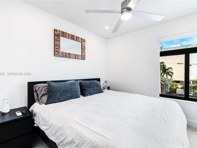 Home for rent at 640 Fernwood Rd - photo 7439405