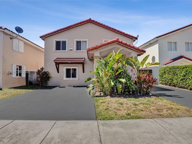 Home for sale at 15502 SW 137th Pl - photo 7446025