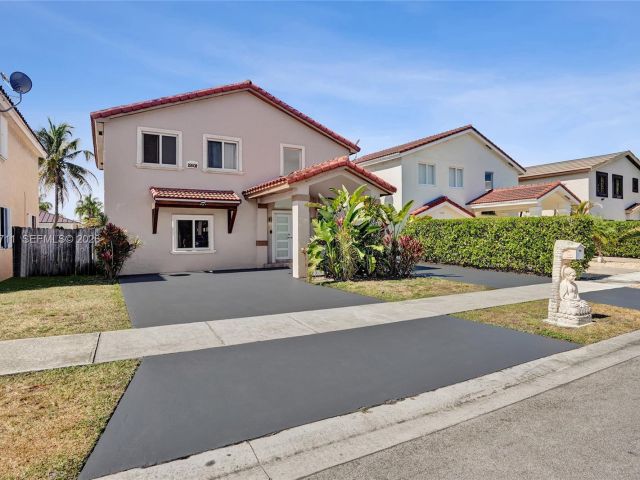 Home for sale at 15502 SW 137th Pl - photo 7446026