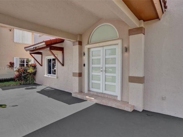 Home for sale at 15502 SW 137th Pl - photo 7446028