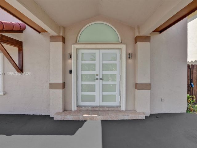 Home for sale at 15502 SW 137th Pl - photo 7446029