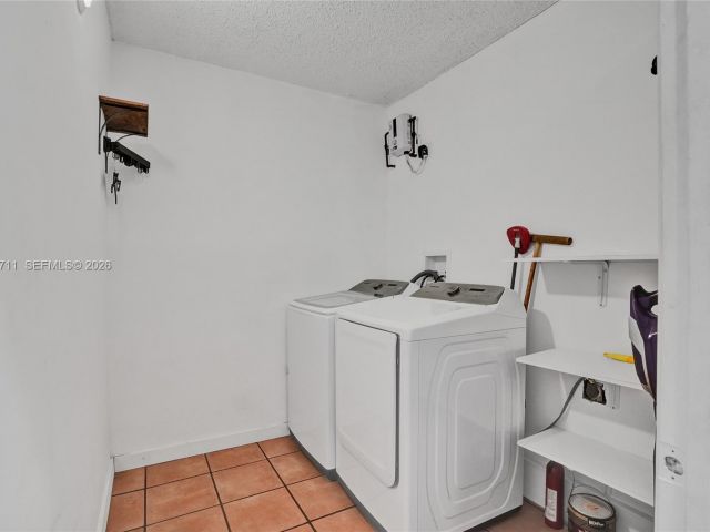 Home for sale at 15502 SW 137th Pl - photo 7446044