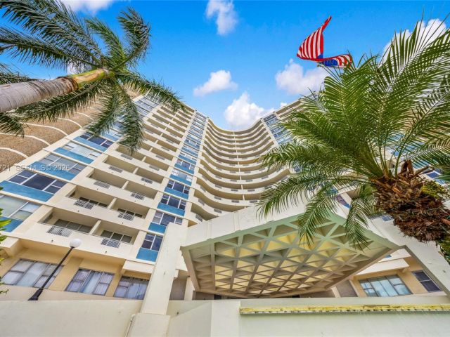 Apartment for sale  Unit #607 - photo 7445852