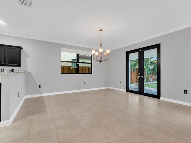 Home for rent at 3401 SE 5th St 3401 - photo 7432716