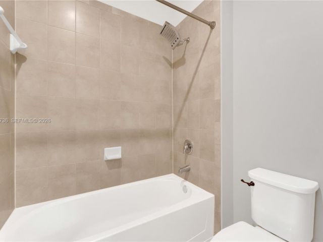 Home for rent at 3401 SE 5th St 3401 - photo 7432724