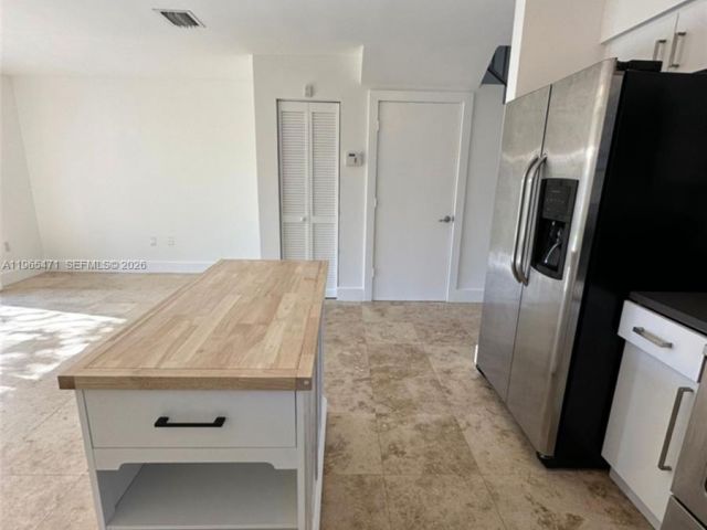 Home for rent at 2772 SW 31st Ct 2772 - photo 7432756