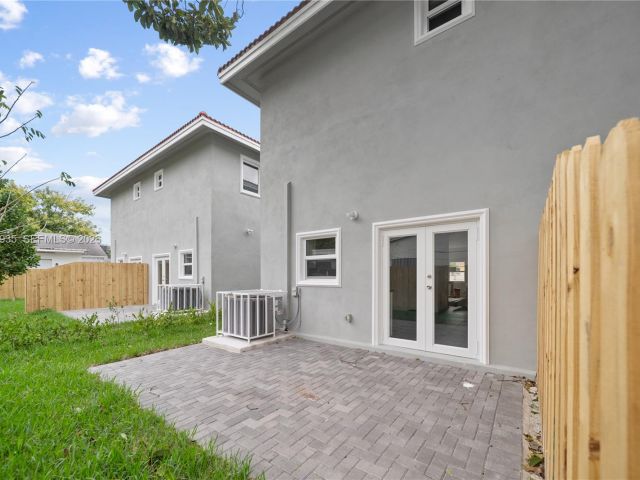 Home for sale at 529 NW 56th St - photo 7433006