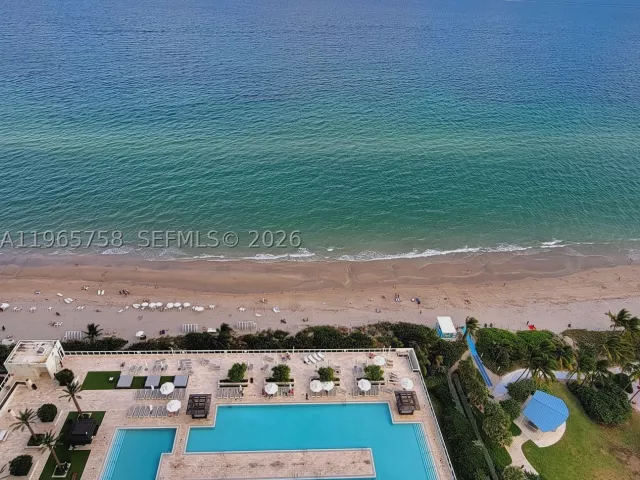 2-bedroom condo for sale in Hallandale Beach - 1800 S Ocean Dr 2406 - MondialRealty