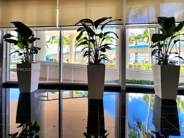 2-bedroom condo for sale in Hallandale Beach - 1800 S Ocean Dr 2406 - MondialRealty
