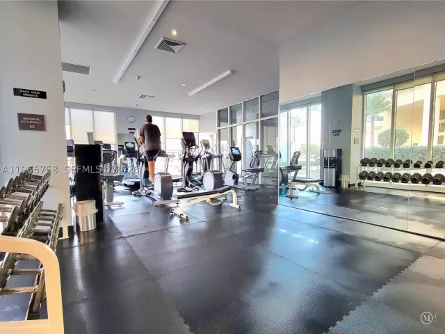 2-bedroom condo for sale in Hallandale Beach - 1800 S Ocean Dr 2406 - MondialRealty