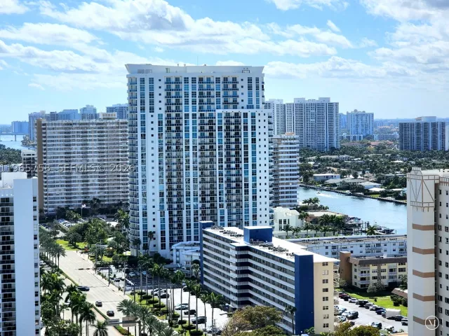 2-bedroom condo for sale in Hallandale Beach - 1800 S Ocean Dr 2406 - MondialRealty