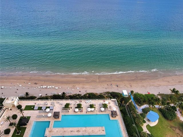 Apartment for sale  Unit #2406 - photo 7500458