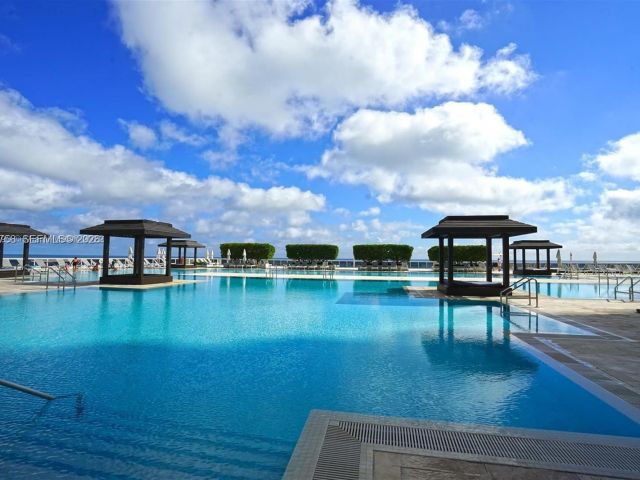 Apartment for sale  Unit #2406 - photo 7500459