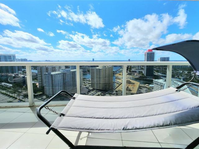 Apartment for sale  Unit #2406 - photo 7500467