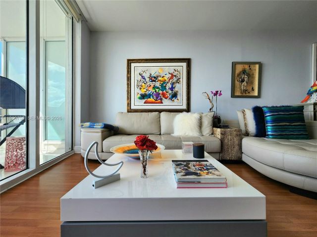 Apartment for sale  Unit #2406 - photo 7500468