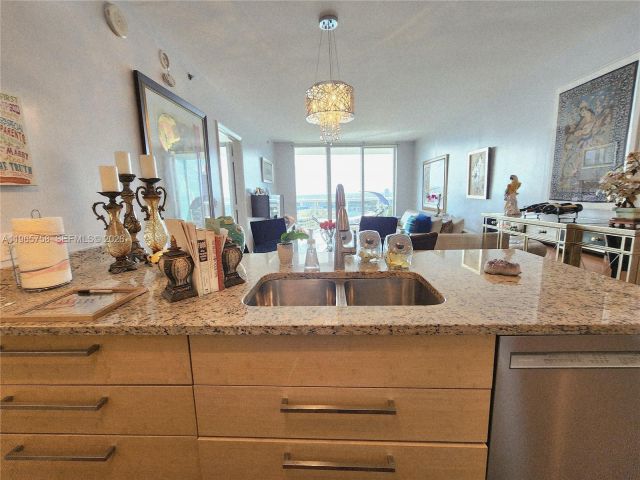 Apartment for sale  Unit #2406 - photo 7500474