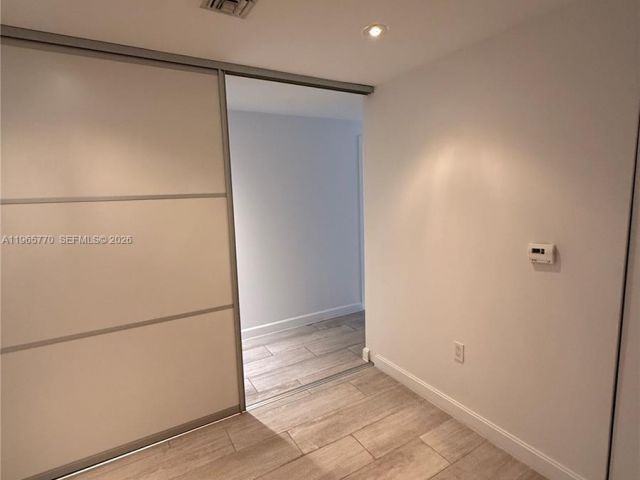 Apartment for rent  Unit #1004 - photo 7508237