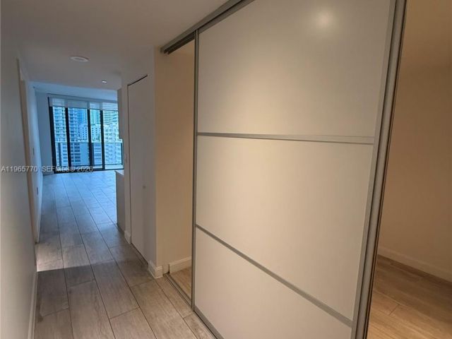 Apartment for rent  Unit #1004 - photo 7508238