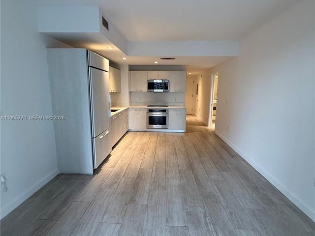 Apartment for rent  Unit #1004 - photo 7508239