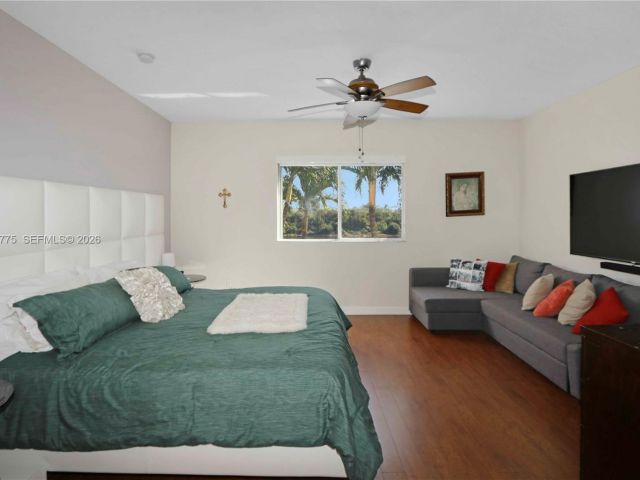 Home for sale at 941 SW 148th Pl - photo 7446369