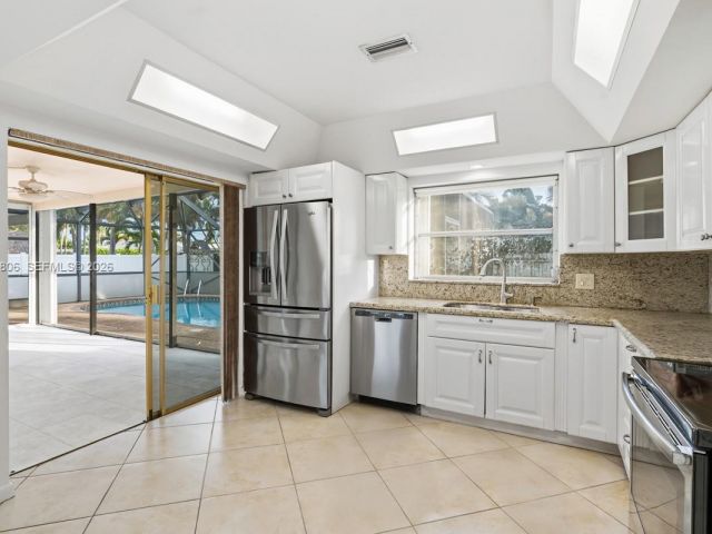 Home for rent at 1260 SW 8th St - photo 7444778