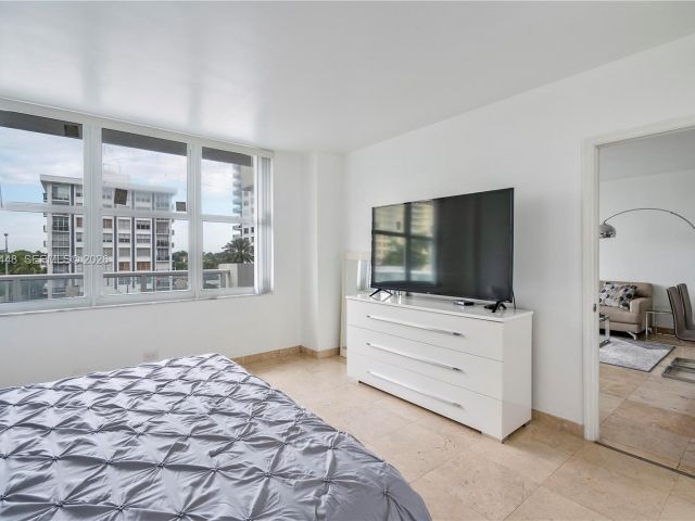 Apartment for sale  Unit #423 - photo 7435840