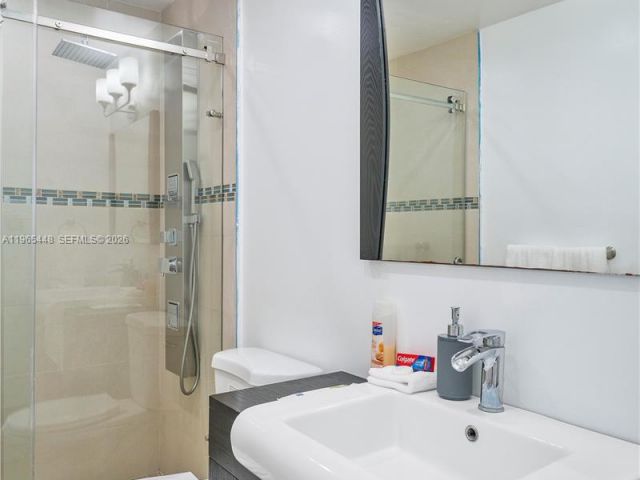 Apartment for sale  Unit #423 - photo 7435843