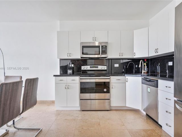 Apartment for sale  Unit #423 - photo 7435853