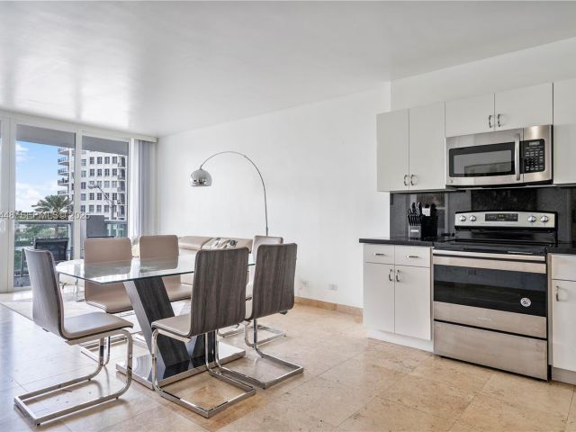 Apartment for sale  Unit #423 - photo 7435855