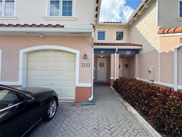 Home for rent at 2333 SE 5th St - photo 7448861