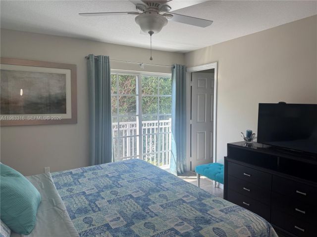 Home for rent at 2333 SE 5th St - photo 7448871