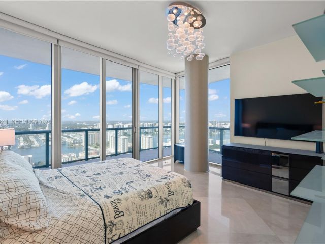 Apartment for rent  Unit #4608 - photo 7435499