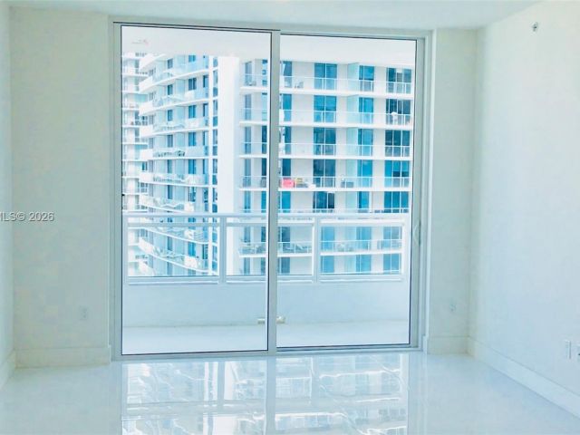 Apartment for sale  Unit #2607 - photo 7436136