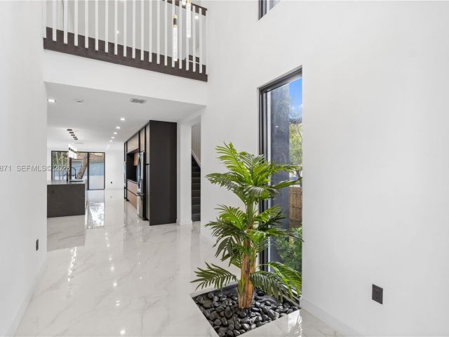 Home for sale at 1644 NW 8th Ter - photo 7434125