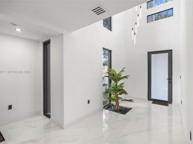 Home for sale at 1644 NW 8th Ter - photo 7434127