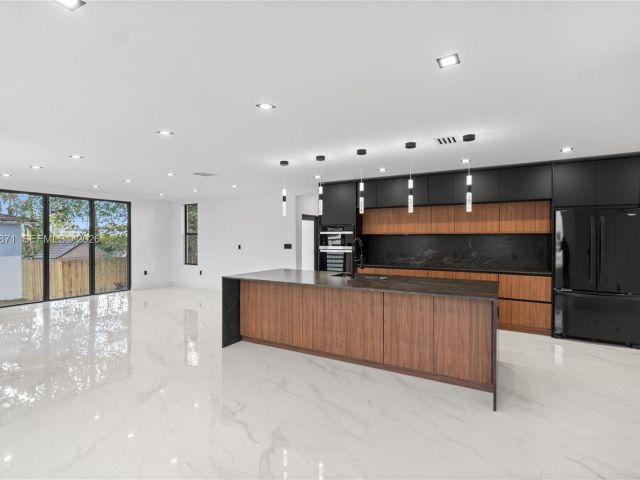 Home for sale at 1644 NW 8th Ter - photo 7434129