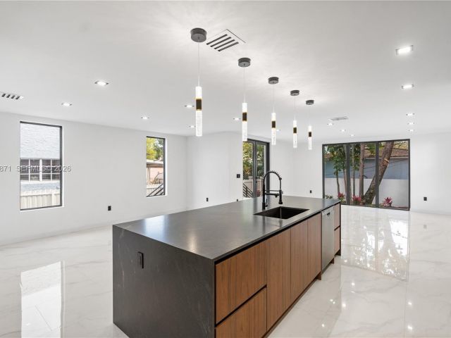 Home for sale at 1644 NW 8th Ter - photo 7434133