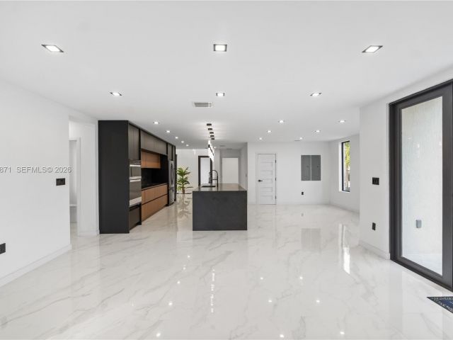 Home for sale at 1644 NW 8th Ter - photo 7434134