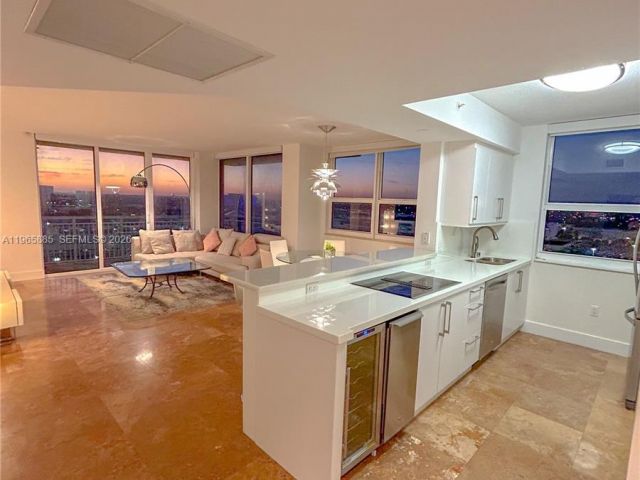 Apartment for rent  Unit #1209 - photo 7435918