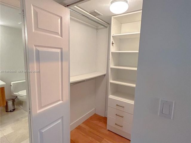 Apartment for rent  Unit #1209 - photo 7435922