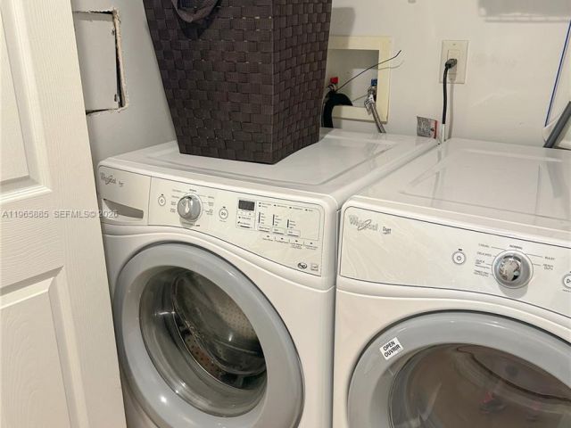 Apartment for rent  Unit #1209 - photo 7435931