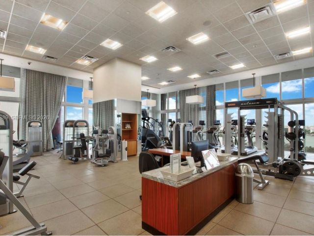 condo for rent in Miami - 50 Biscayne Blvd 4209 - MondialRealty