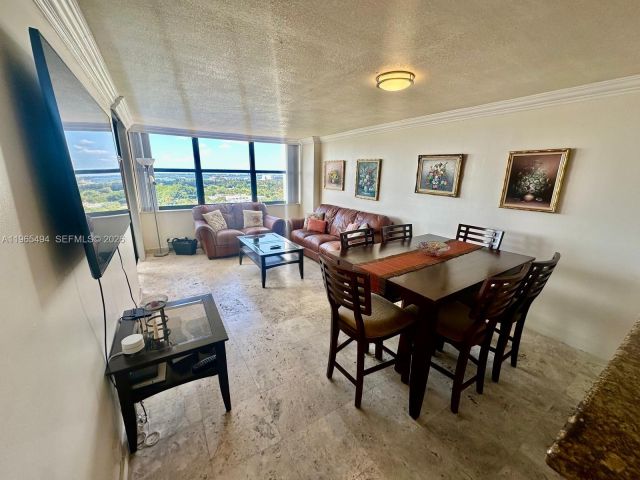 Apartment for rent  Unit #2006 - photo 7438038